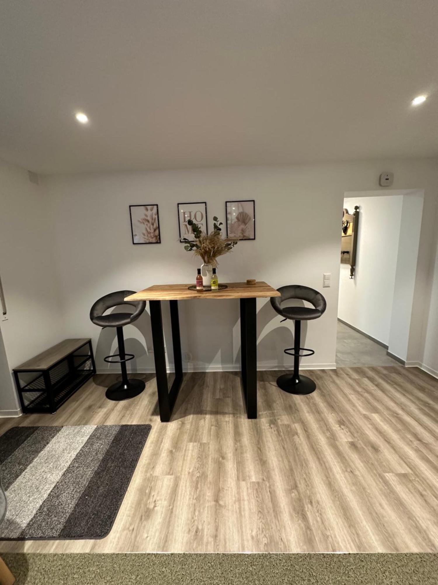 Neckarsulm Ruhige Wohnung Am Feldrand Luaran gambar